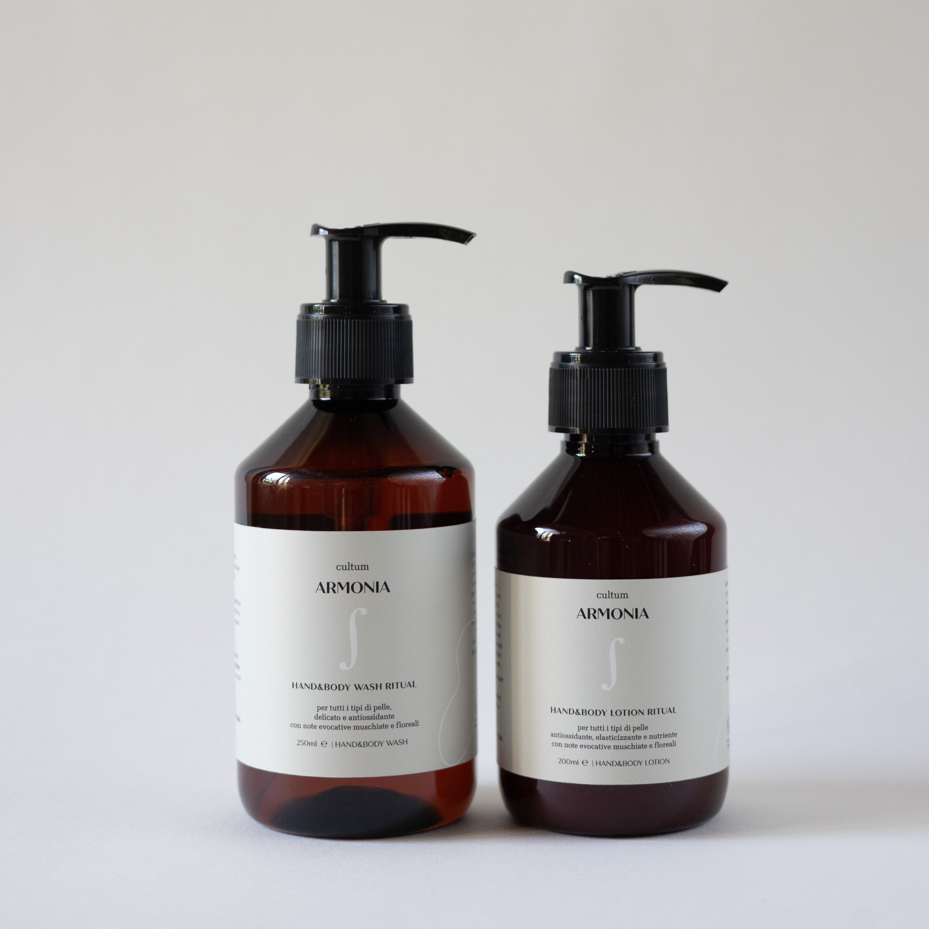 Armonia body and hands kit with clutch bag