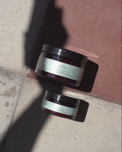 Scrub mani e corpo Incanto di Cultum Cosmetics, trattamento esfoliante e nutriente con sale marino e miele della Barena di Venezia